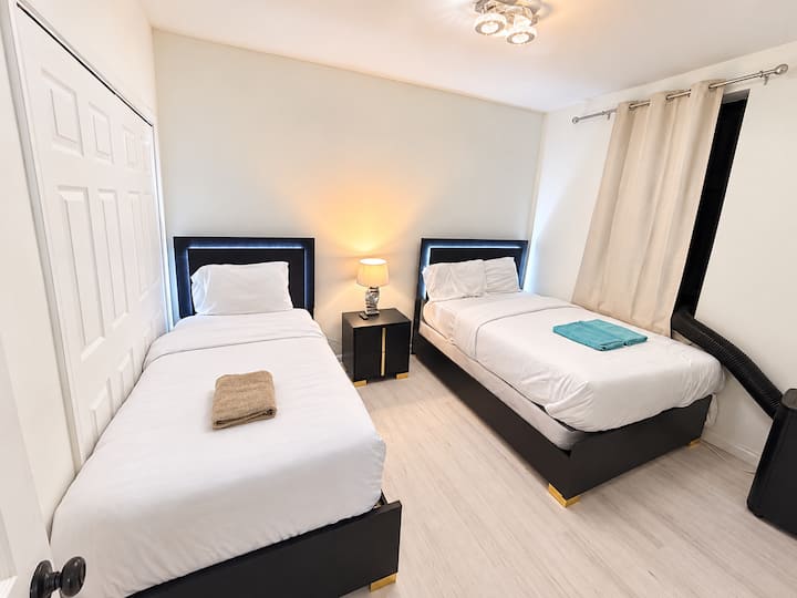 Modern Jersey City Stay | Near Nyc, Path & Hoboken - Brooklyn, NY