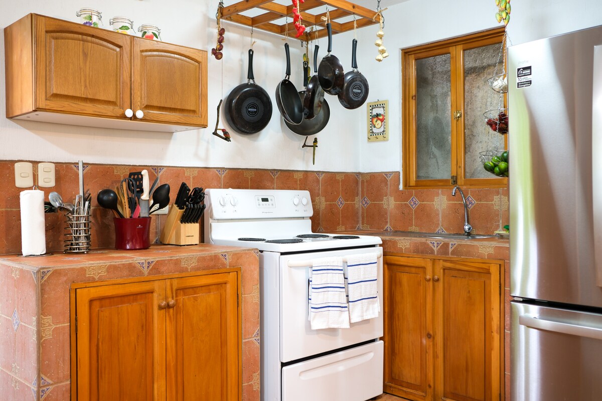 Relaxtitlan House on the lake shore — 4 bedroom vacation rental in Lake Atitlán