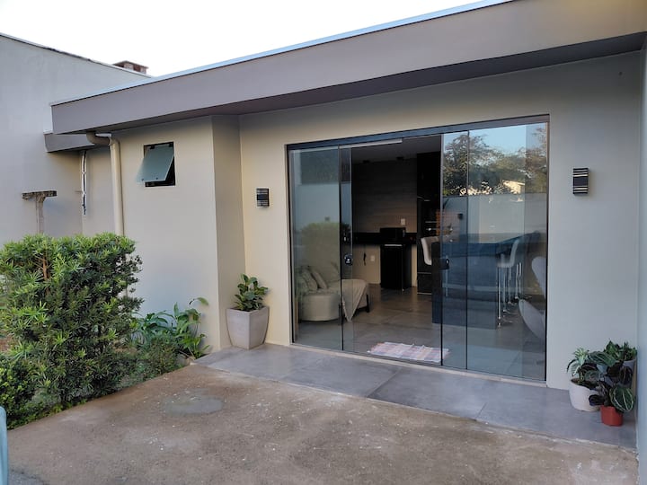Casa Linda  Fundos Com Jardim E Com Muito Conforto - Blumenau