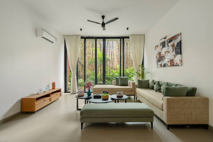 Living room image 2