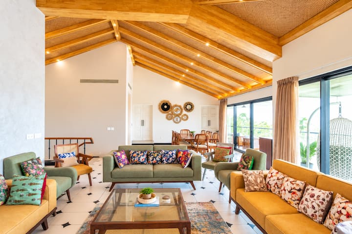 Living room image 1