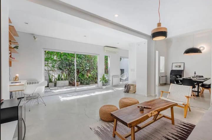 Casa En Pasaje De Bajo Belgrano-patios Y Terraza - Buenos Aires