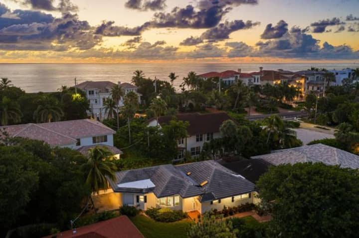 Lux Highland Beach Villa - Highland Beach, FL