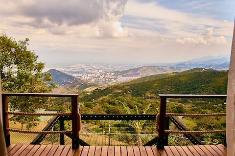 Cabana Sua, spectacular view of the city of Cali