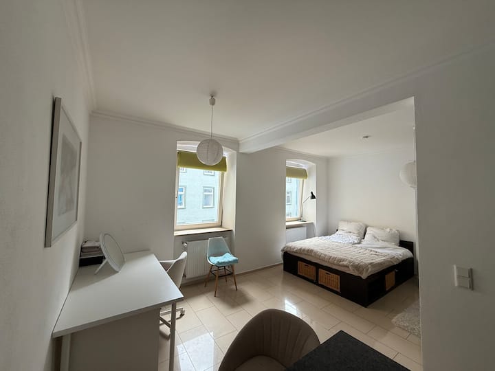 Oktoberfest Apartment | 1 Stop To Wiesn - Munich