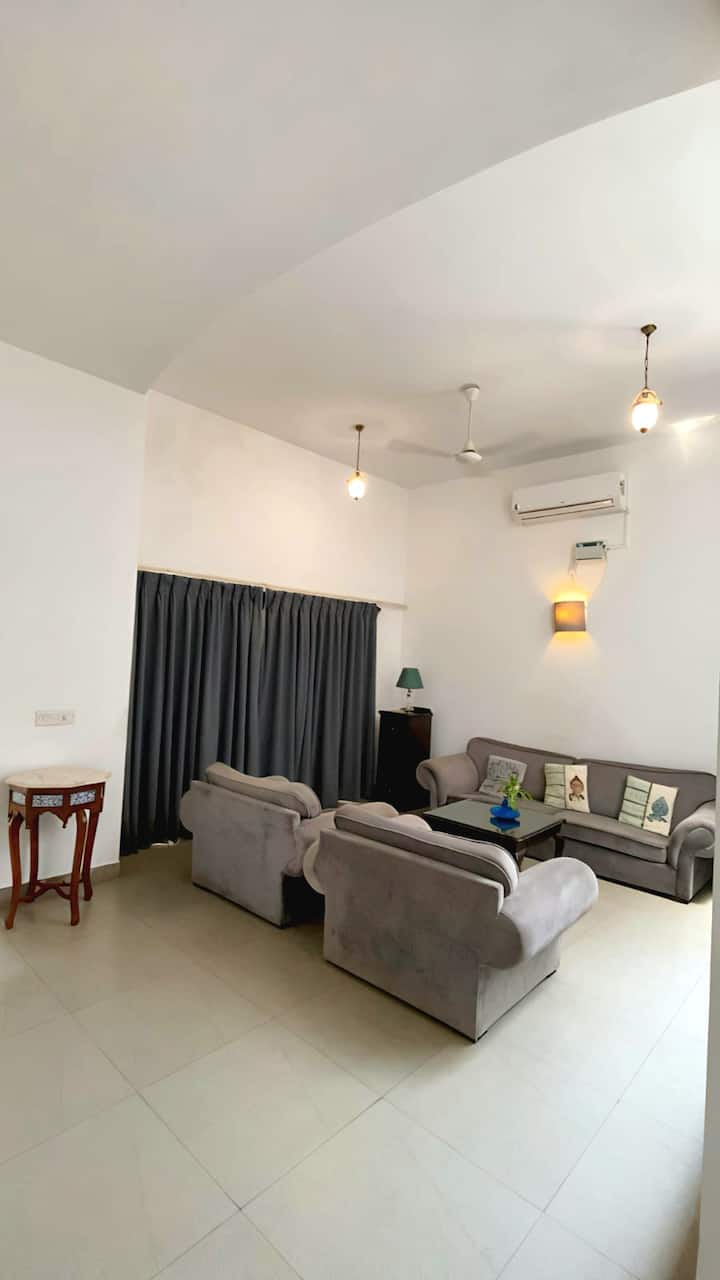 Living room image 1