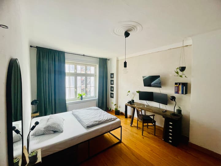 Stilvolles Zimmer In Heller Altbauwohnung - Hambourg
