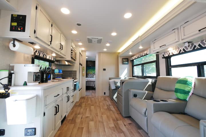 Cozy Private Rv Home W/ 3 Beds & Full Kitchen - Exeter, NH