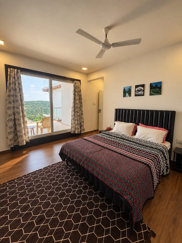 Bedroom 1 image 1