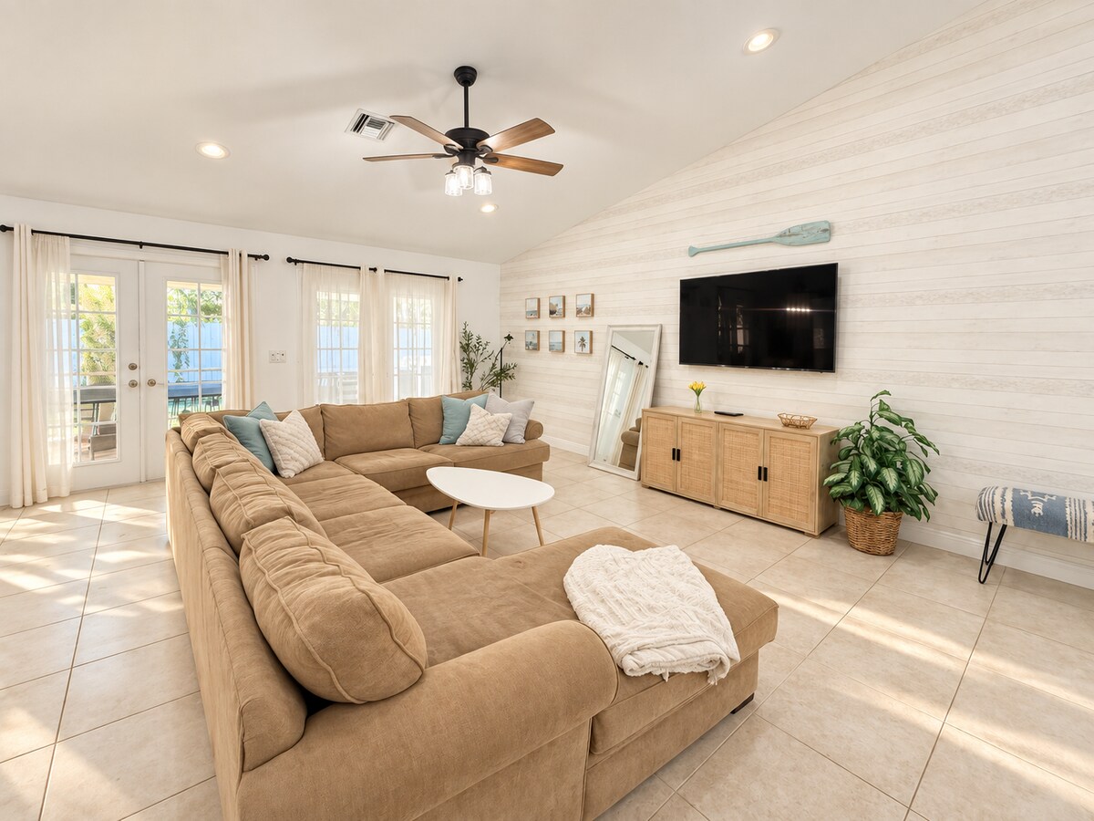 Living room image 5