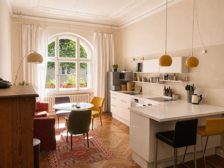 Schöne Helle Altbauwohnung In Berlin-mitte - Berlin