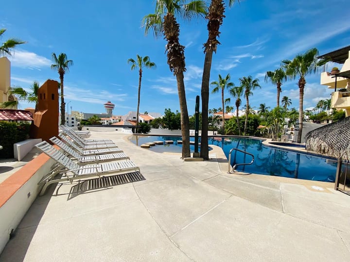Walk To The Beach, 5 Min Downtown 3 Pools, 1 Br - San José del Cabo