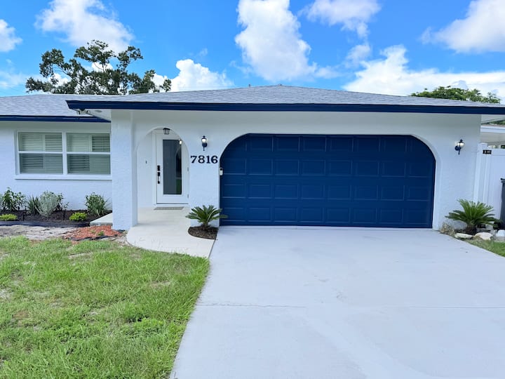 Sea La Vie - Bradenton, FL
