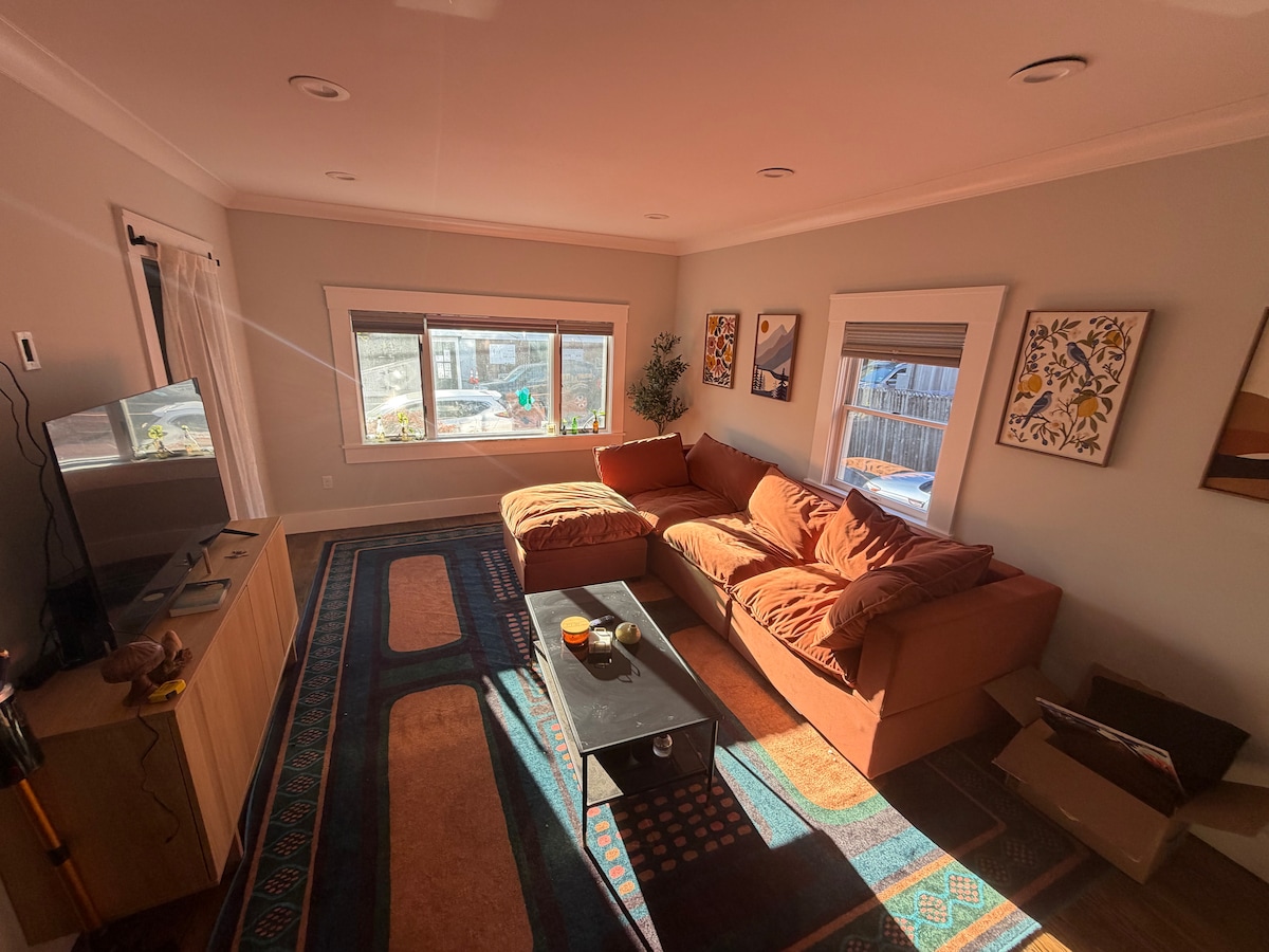 The Grant Room | Easy Boston Access + Workspace - Houses for Rent in ...