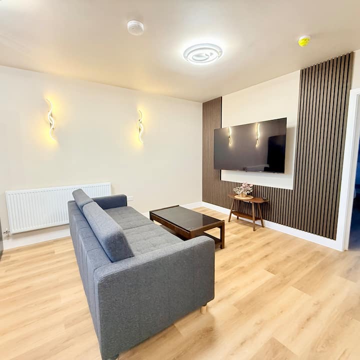 Chic London Escape | 5 Min Walk To Tube - Ruislip