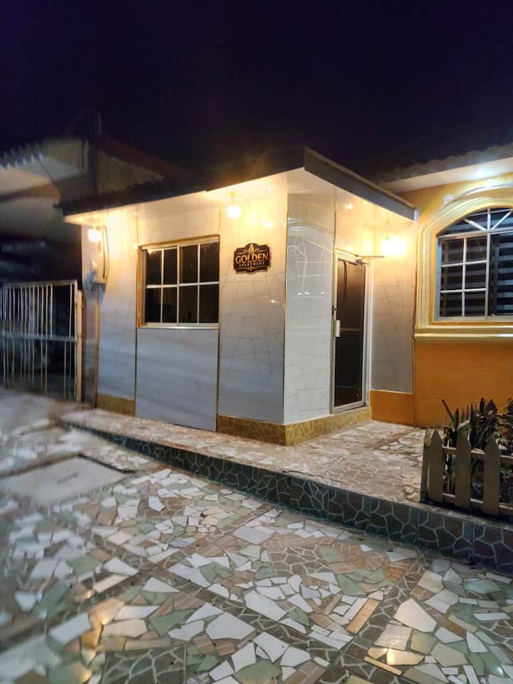 The Golden Apartment! - La Lima