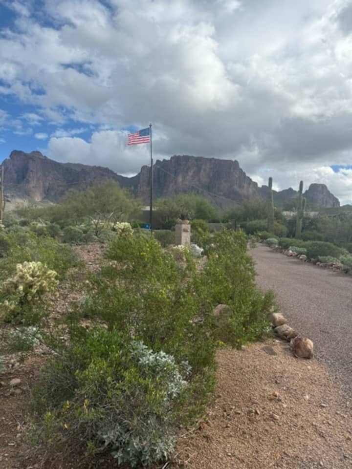 The Guest House At Superstition Mountain - Canyon Lake, Roosevelt