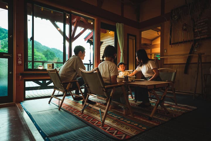 コテージでテント泊できます
号棟　
～見晴らしが良いお部屋です～ - 美濃市