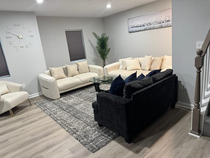 Spacious 4-level Home Near Dc & Annapolis W/garage - Maryland (State)