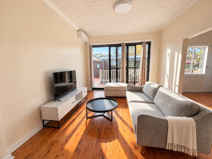 Petfriendly, Spacious Home| Free Parking&renovated - Gordon