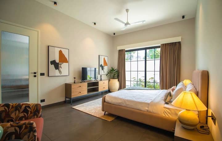 Bedroom 3 image 1