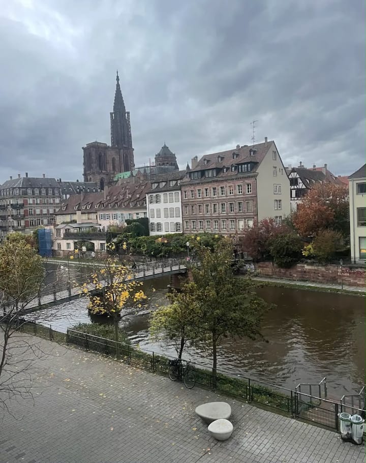 Strasbourg Cathédrale Cosy - Strassburg