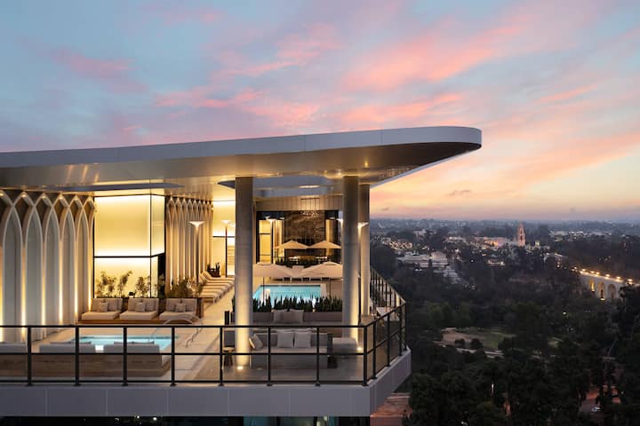 Ocean Views + Rooftop Pool at Balboa Park Hi-Rise - Apartments for Rent ...