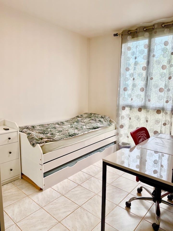 Appartement Une Pièce Calme Et Tout Confort. - Chatou