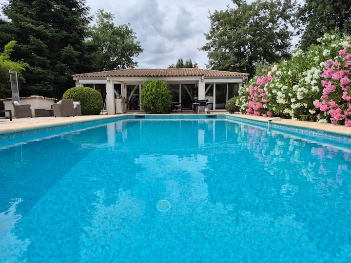 Très Jolie Villa, Havre De Paix - Provence-Alpes-Côte d'Azur (PACA)