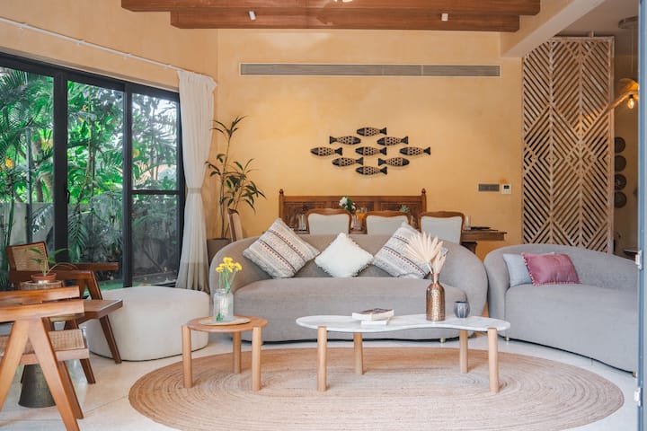 Living room image 3