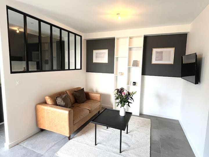 M025 L T2 L 2 Personnes L Balcon - Annemasse