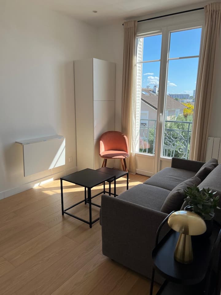 Studio Lumineux Et Rénové - 8 Min De Montparnasse - Issy-les-Moulineaux