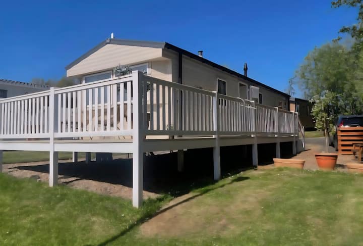 Seashells - Exclusive Private Area To Side - Coldingham