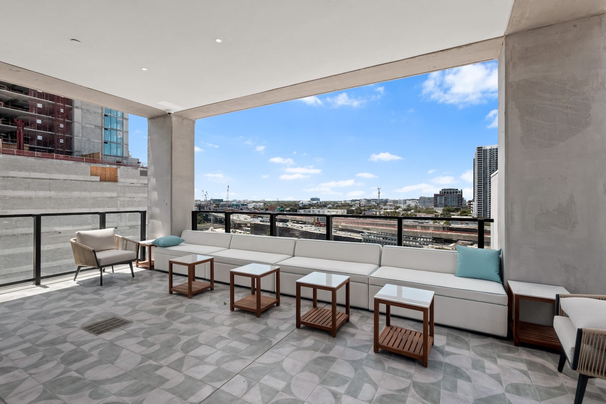 Luxury Suite