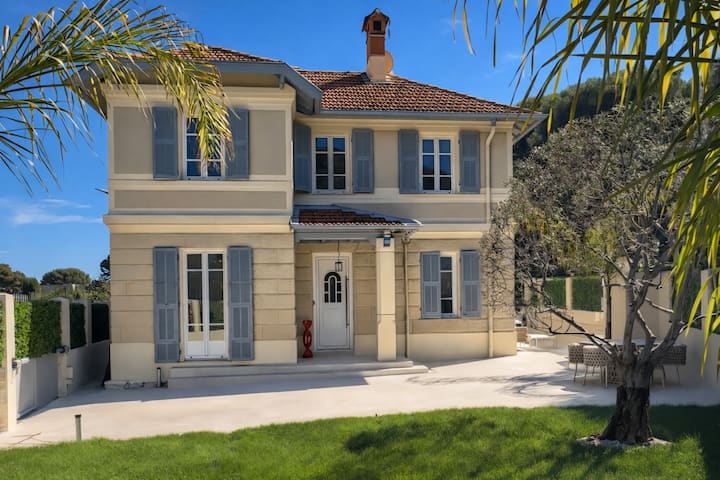 Roquebrune-cap-martin - Villa 5 Chambres - Roquebrune-Cap-Martin