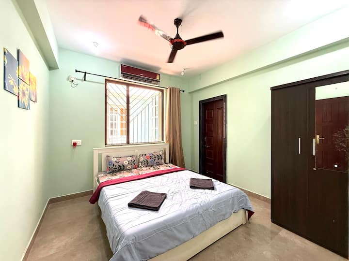 Bedroom 2 image 1