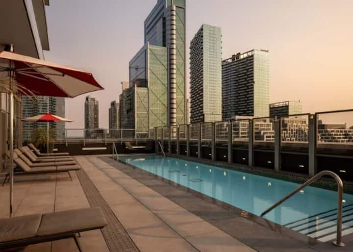 Stunning Toronto Getaway| Pool + Sauna + Theatre| - Toronto