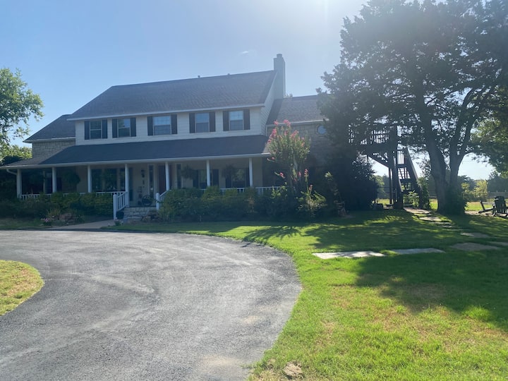 Peaceful Farmhouse, Apt. - Cedar Hill, TX