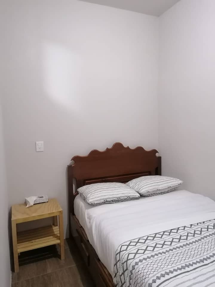Habitación Orquídea Ubicada A 10 Min Del Centro - Oaxaca
