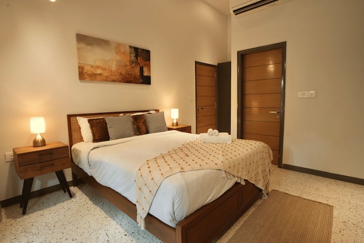 Bedroom 3 image 2