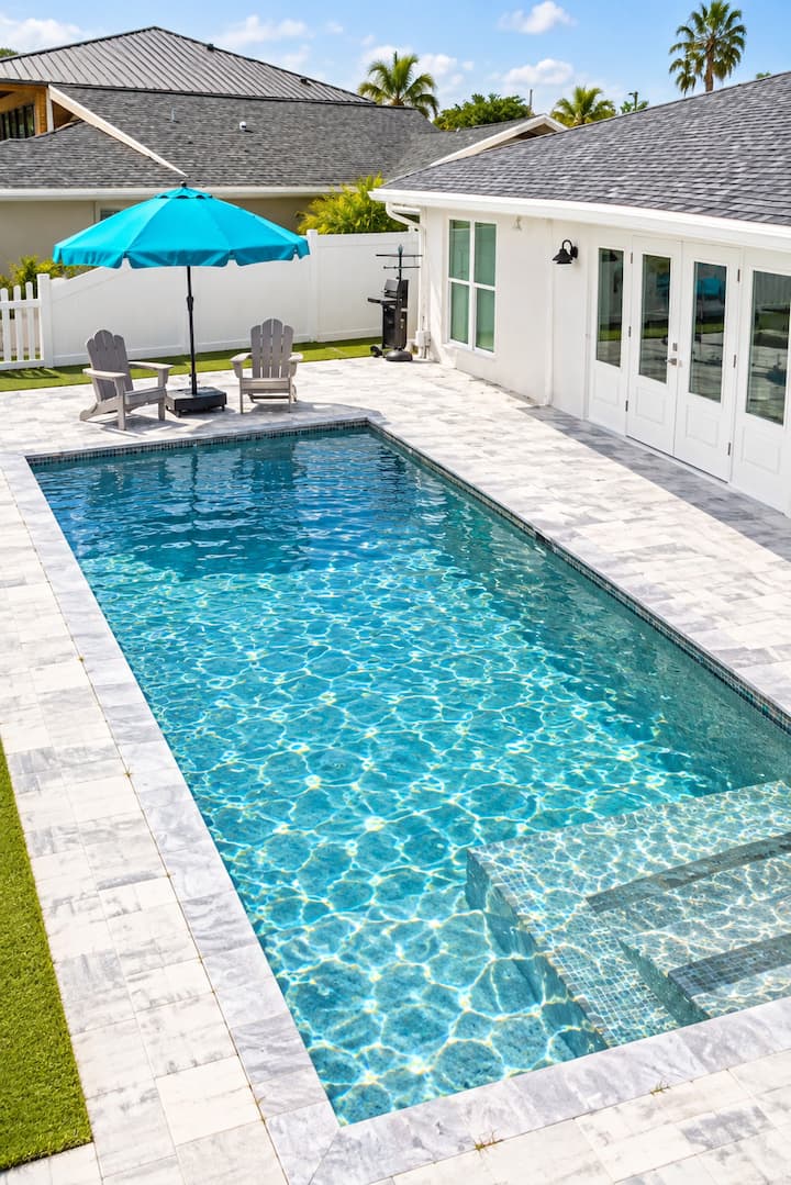 Modern Coastal Living On The Water - 8ppl / Pool - Palm Harbor, FL