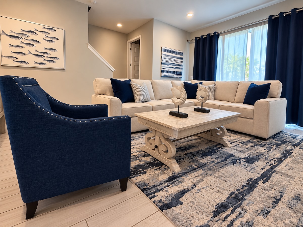 Lux Home 5 Beds Golf View Reunion Pool Gym Disney with private bathtub in Orlando