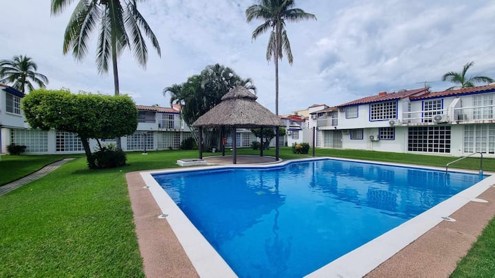 Casa Cómoda Con Alberca Y Minisplits En Las Habs - Acapulco