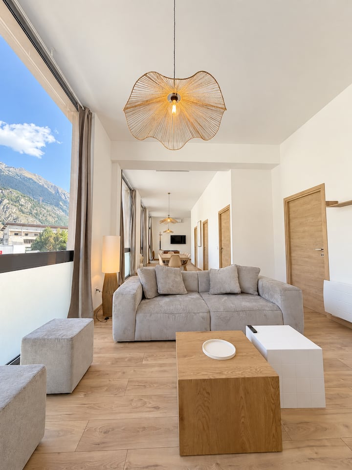 Loft Lumineux 180 M²  Vue Montagnes Et Billard - La Norma
