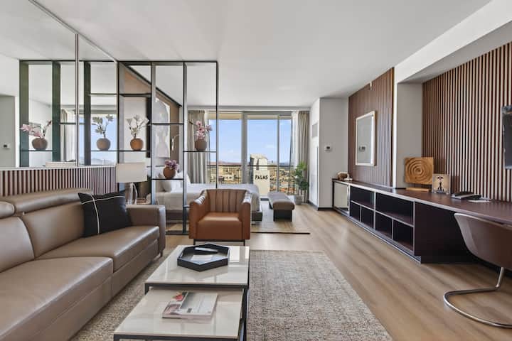 Ti38* Remodeled Strip View Studio W/balcony - Las Vegas, NV