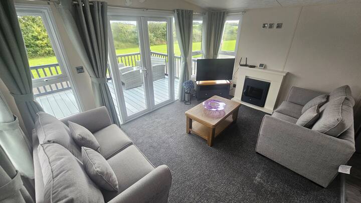 2 Bed Luxury Holiday Home - St Austell