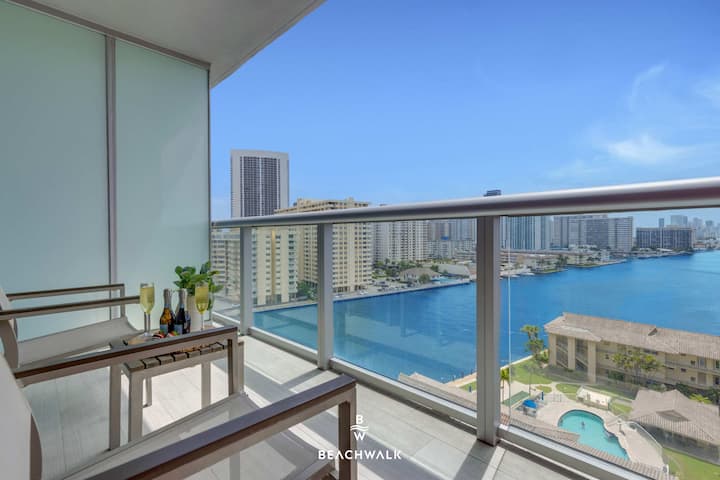 High-floor Modern Studio With Stunning Views - Hallandale Beach, FL