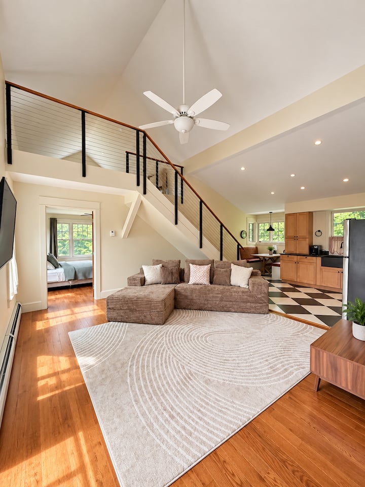 Newly Built 1br + Loft With Full Kitchen - Keene, NH