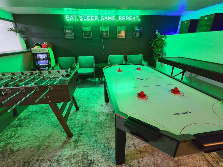 The Fern | Hot Tub  Arcade  Games  Playground - 艾伯塔