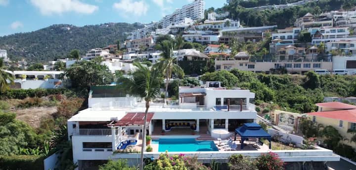 Casa En Renta En Marina Las Brisas, Acapulco, Gro. - Acapulco